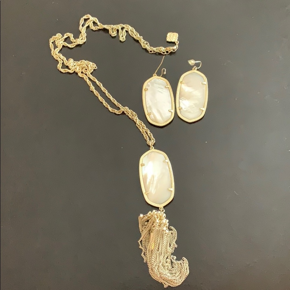 Kendra Scott long necklace and matching earrings